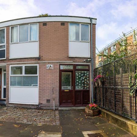 London - 4 Bed - Sleeps 8 - Garden - Pet Friendly Vila Exterior foto