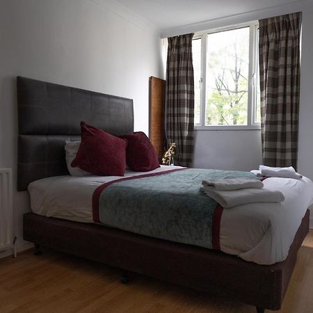London - 4 Bed - Sleeps 8 - Garden - Pet Friendly Vila Exterior foto
