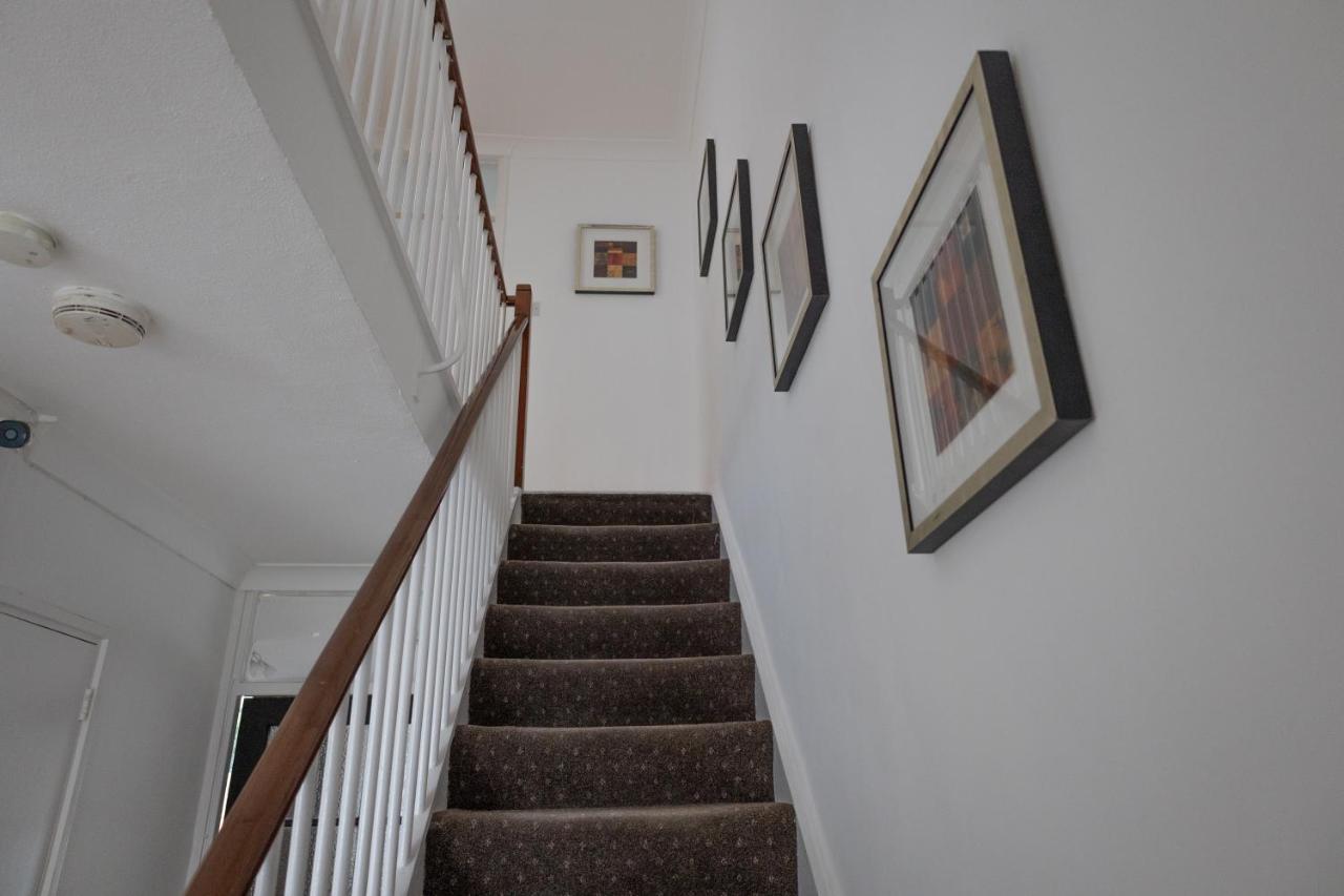 London - 4 Bed - Sleeps 8 - Garden - Pet Friendly Vila Exterior foto