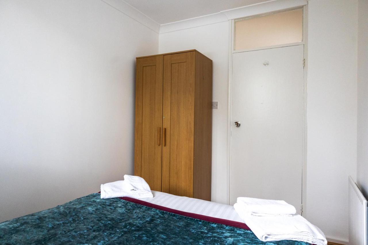 London - 4 Bed - Sleeps 8 - Garden - Pet Friendly Vila Exterior foto