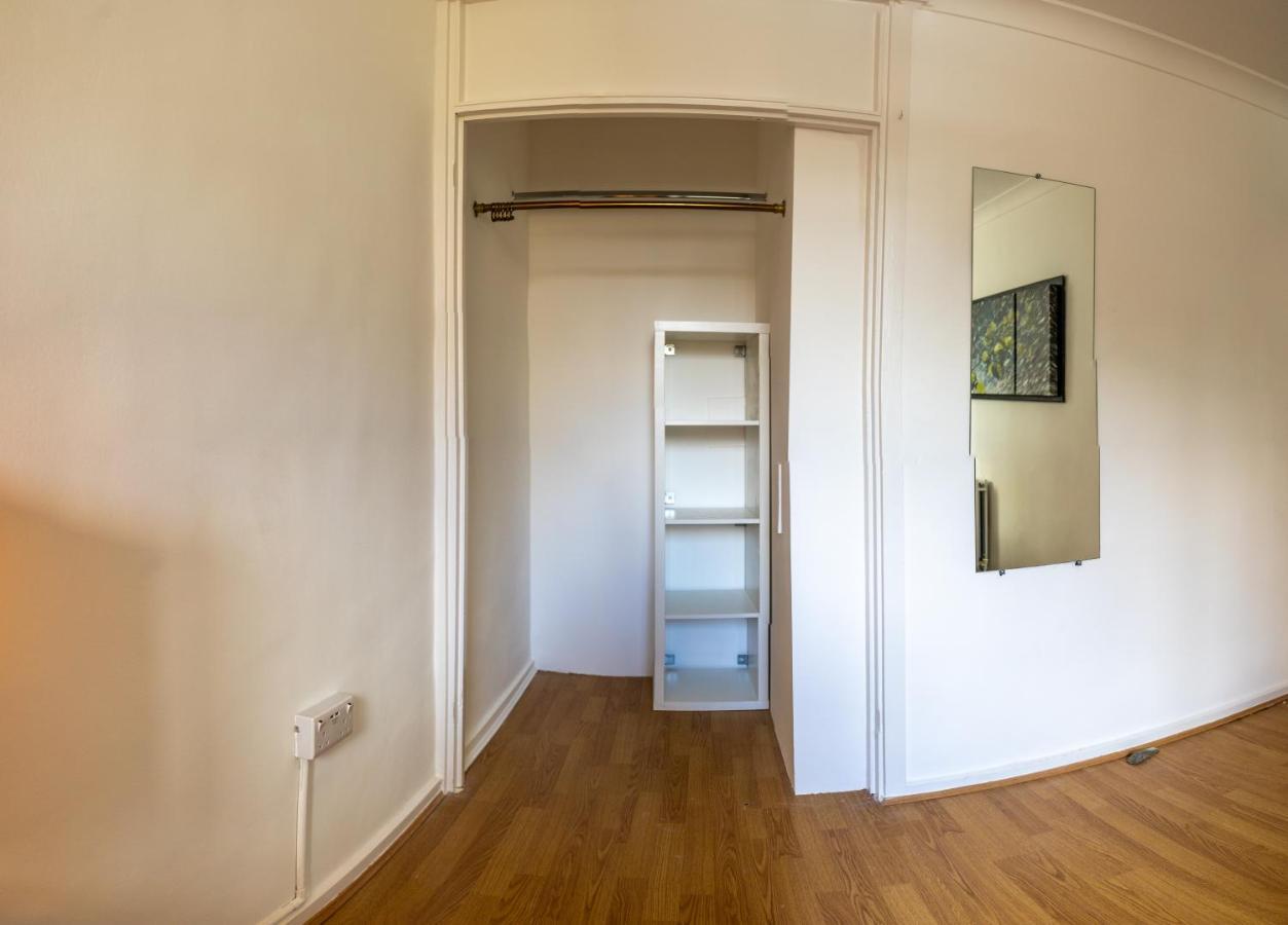 London - 4 Bed - Sleeps 8 - Garden - Pet Friendly Vila Exterior foto